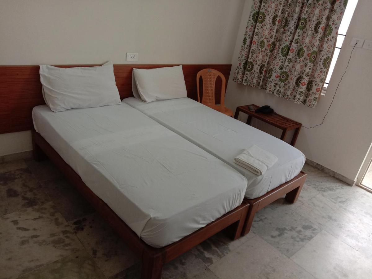 كويمباتور Hotel Nachas المظهر الخارجي الصورة